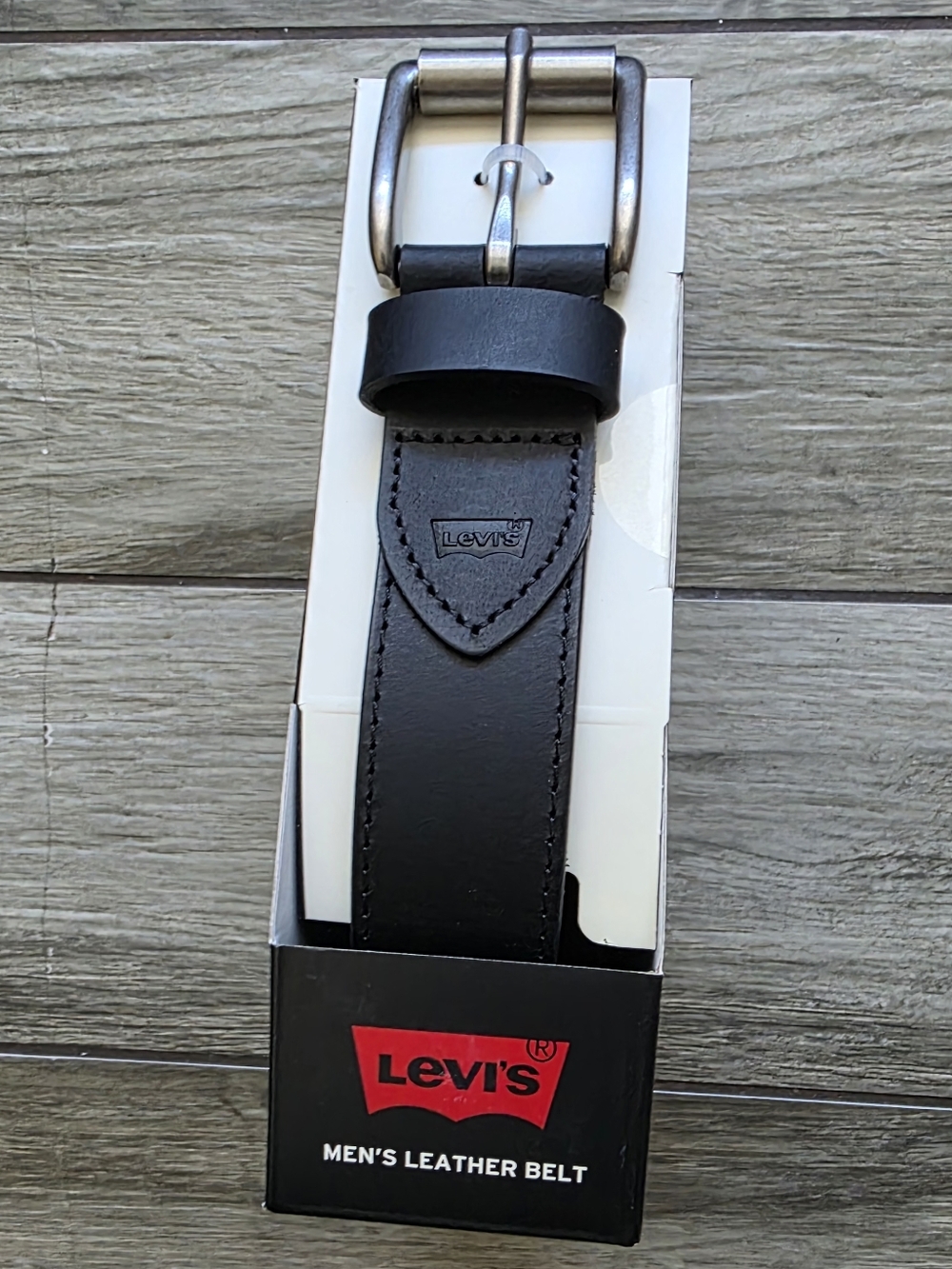 Levi's Black Leather Men's Belt with Silver Buckle Belt LARGE -Size :38-40